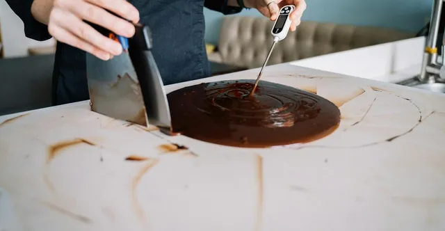 Best Chocolate Thermometer for Tempering: Probe vs Infrared