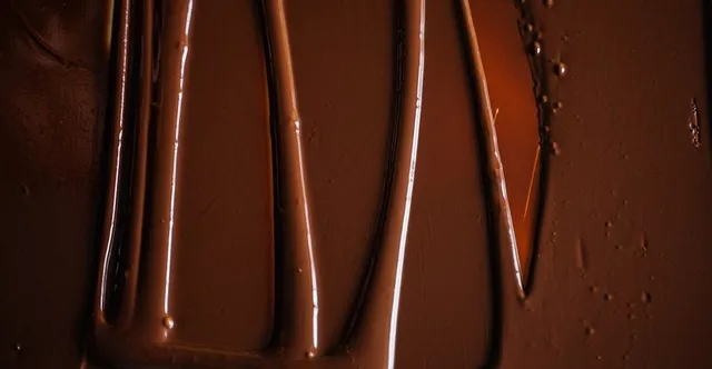 Casson Model Explained: Why Chocolate Needs Two Numbers to Describe Its Flow