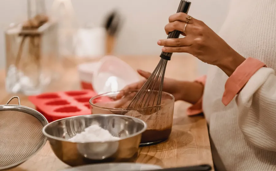 Couverture vs. Compound Chocolate: Key Differences