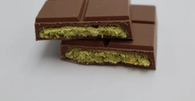 Dubai Chocolate Bar Explained: The Pistachio Kunafa Trend